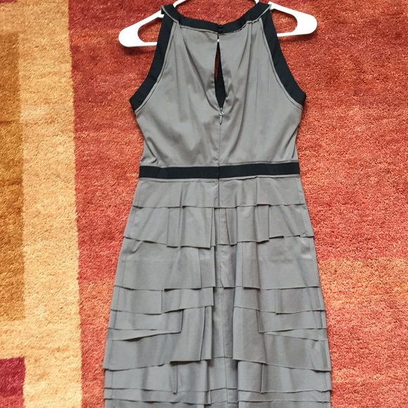 BCBGMaxAzria Grey and Black Dress. Size 2. - Picture 5 of 8